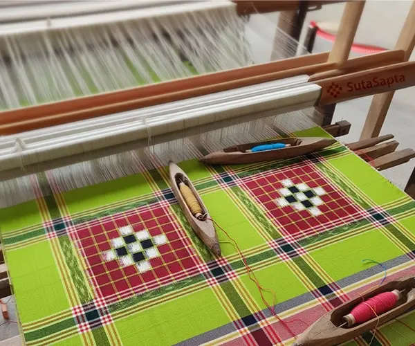 Ready-to-gift cultural gift box with premium Sambalpuri cotton handkerchiefs